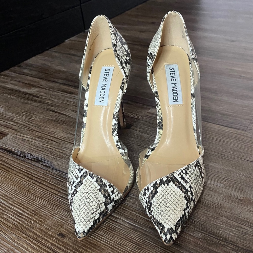 Steve Madden Heels - Picture 1 of 4